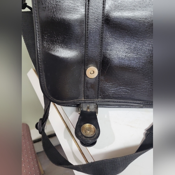 COACH leather attachet brief case. Laptop, files etc. Gorgeous many comp… - Picture 11 of 16